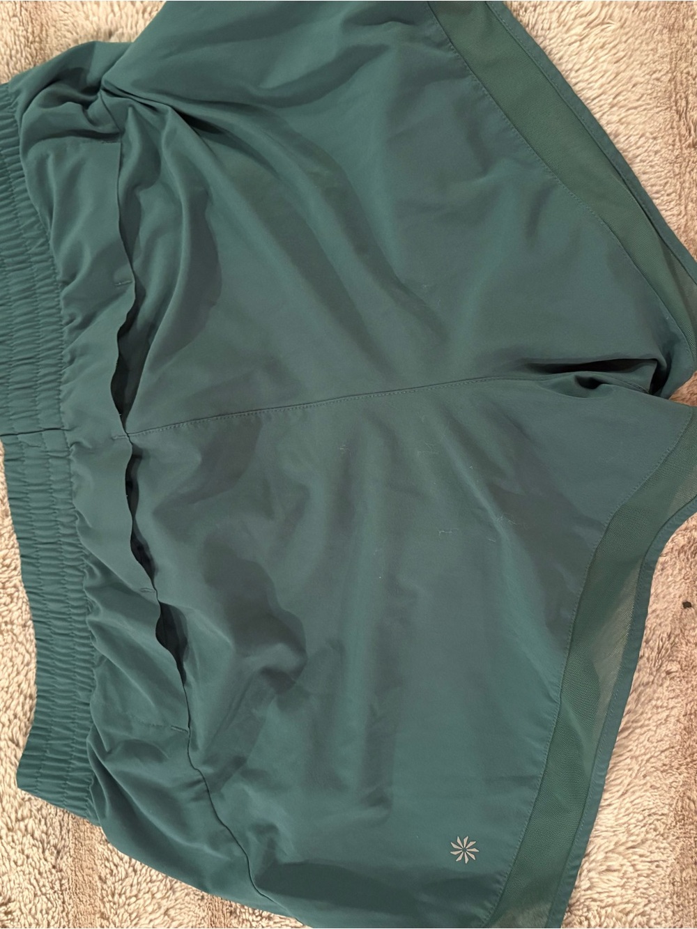 Athleta Green Mesh Racer Run Shorts 4” size L - Picture 3 of 4